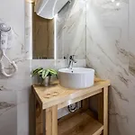 Gawra Z Jacuzzi