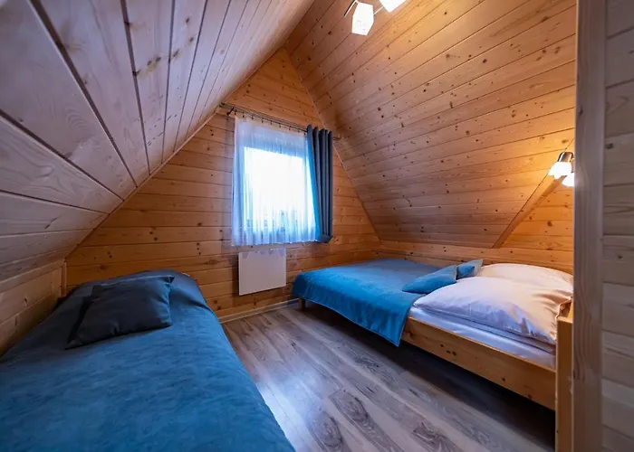 Gawra Z Jacuzzi Chalet *