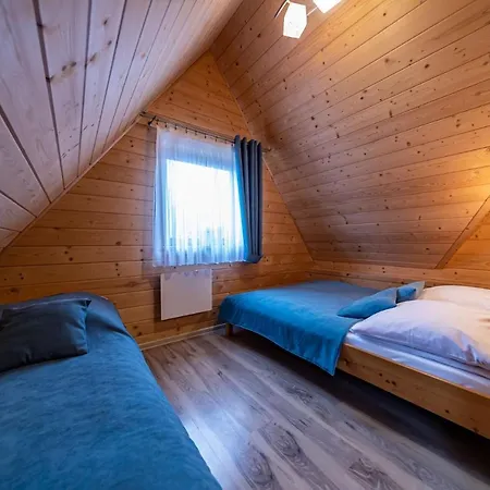 Gawra Z Jacuzzi Chalet *