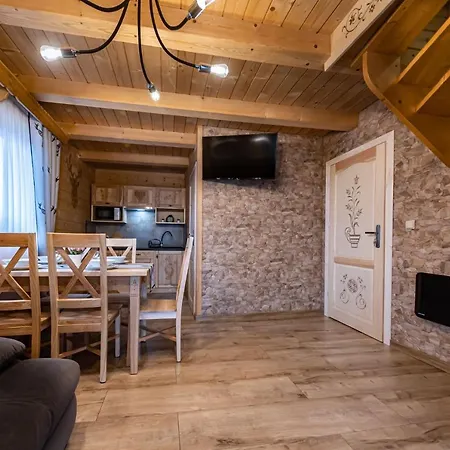 Gawra Z Jacuzzi Chalet *