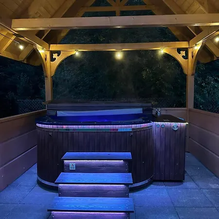 Gawra Z Jacuzzi Zakopane