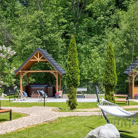 Gawra Z Jacuzzi Horská chata