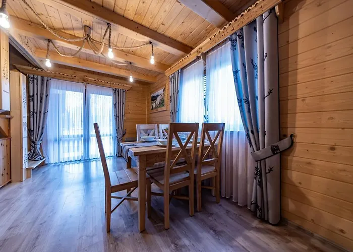 Gawra Z Jacuzzi Шале